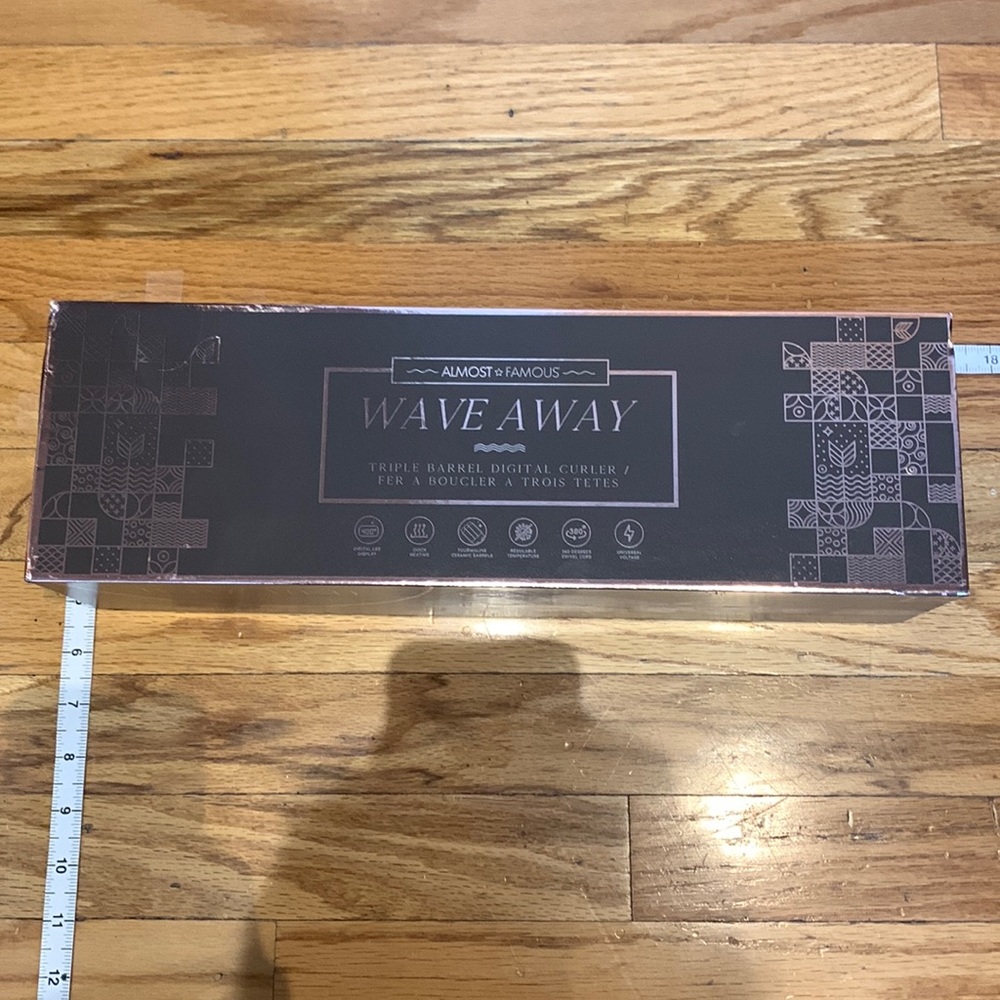 Wave away, almost famous, 3- barrel digital curling iron